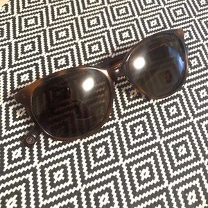 Warby Parker Laurel Sunglasses Tortoiseshell